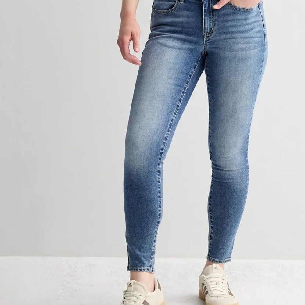 SO Women's Skinny Jeans in Blue